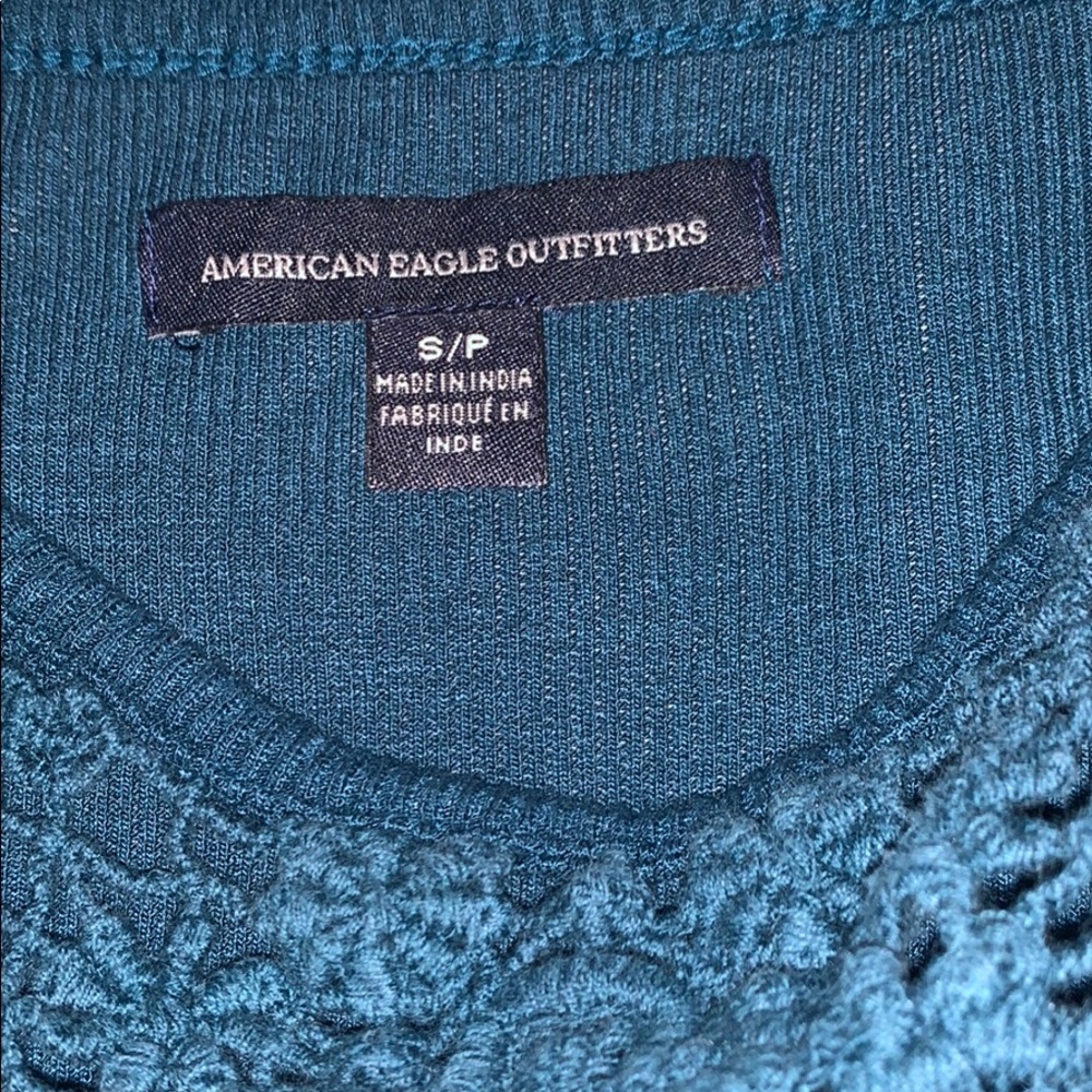 Crop top - Picture 2 of 2